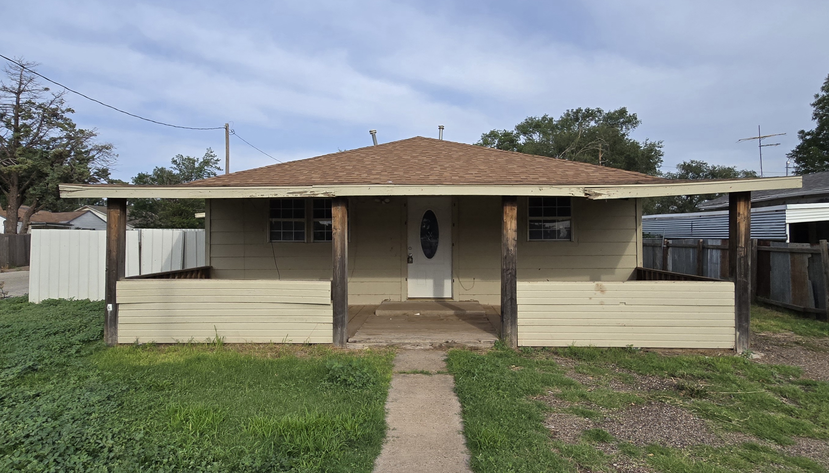 1021 South Westside Avenue